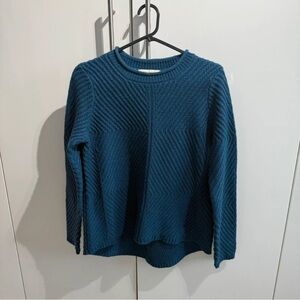 Elegant Teal Crew Neck Sweater